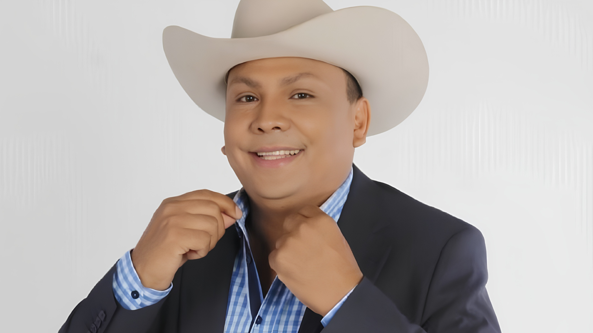 Liberan al cantante venezolano Omar Labrador tras más de cuatro años privado de libertad